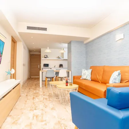 Hovima La Pinta Beachfront Family أذيخي