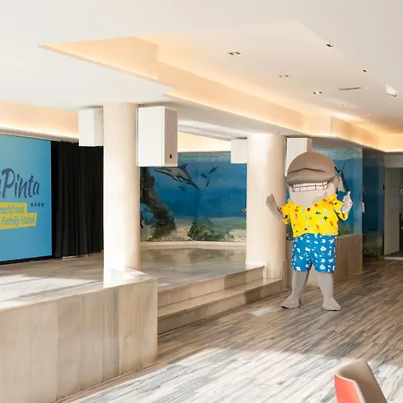 Hovima La Pinta Beachfront Family 4* أذيخي
