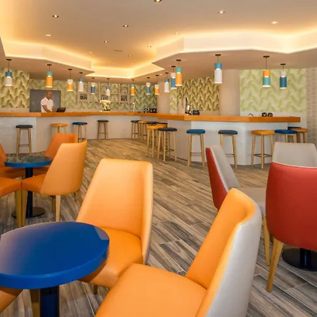 Hovima La Pinta Beachfront Family Hotel Costa Adeje (Tenerife)