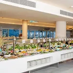 Hotel Hovima La Pinta Beachfront Family 4*