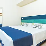 Hovima La Pinta Beachfront Family 4* 아데제