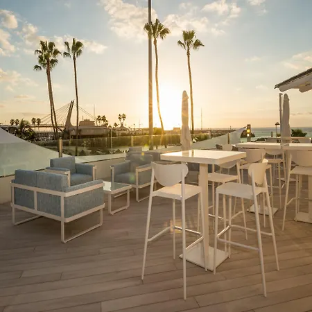 Отель Hovima La Pinta Beachfront Family Адехе