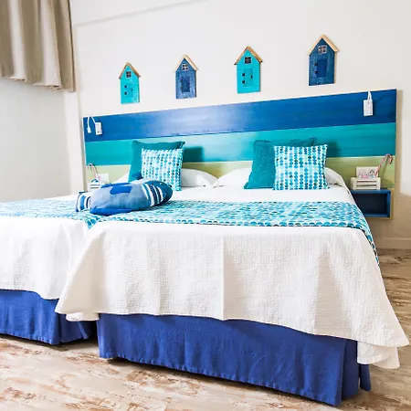 Отель Hovima La Pinta Beachfront Family 4*