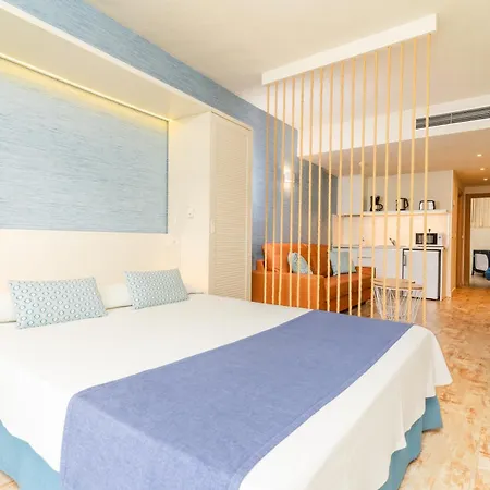 Hovima La Pinta Beachfront Family 4* Адехе
