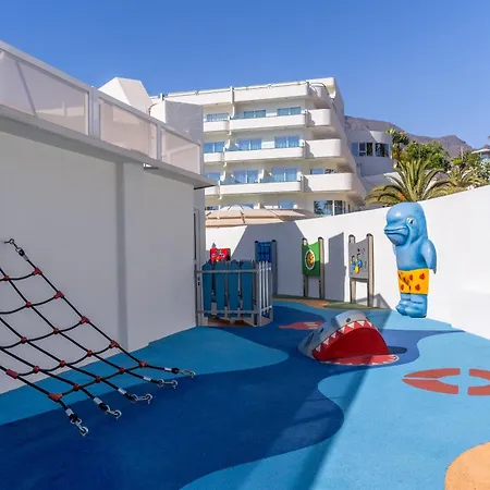 Hovima La Pinta Beachfront Family Готель 4*