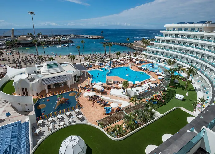 Hotel Hovima La Pinta Beachfront Family