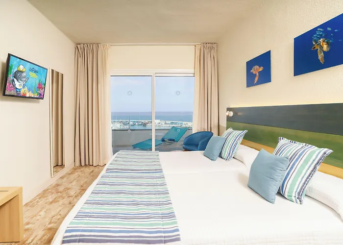 Hovima La Pinta Beachfront Family