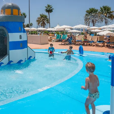 Hovima La Pinta Beachfront Family فندق أذيخي
