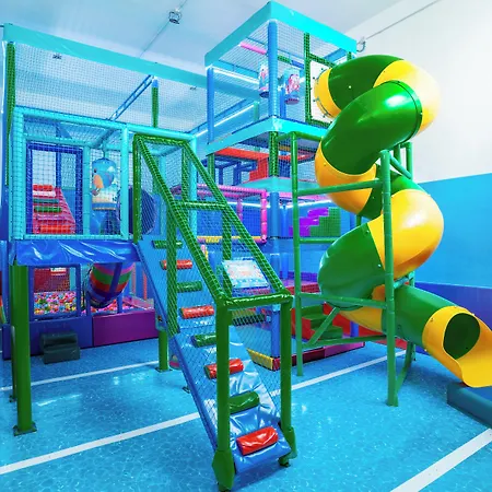 Hovima La Pinta Beachfront Family فندق أذيخي