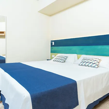 Hovima La Pinta Beachfront Family 4* أذيخي