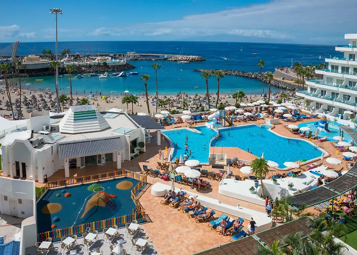 فندق Hovima La Pinta Beachfront Family 4*