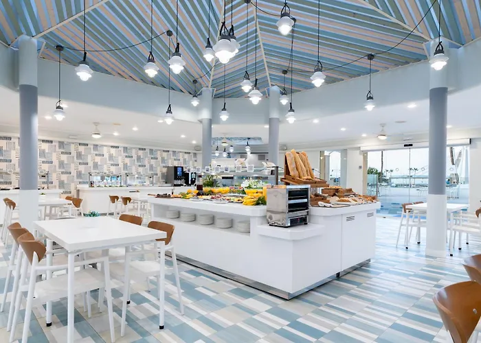 فندق Hovima La Pinta Beachfront Family أذيخي